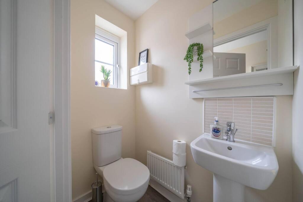 Good For Company Let 2-Bed In Coventry 2X Parkingアパートメント エクステリア 写真