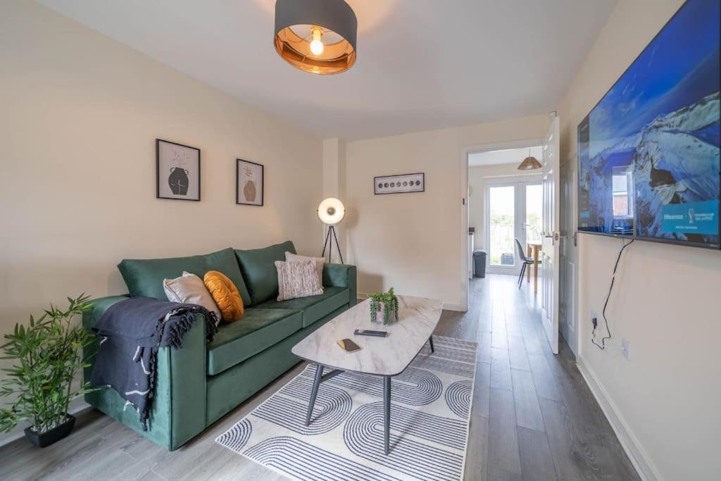 Good For Company Let 2-Bed In Coventry 2X Parkingアパートメント エクステリア 写真